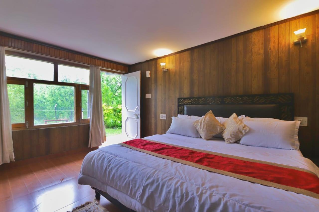 Grey Moustache 4Bhk Villa Manali  Bagian luar foto