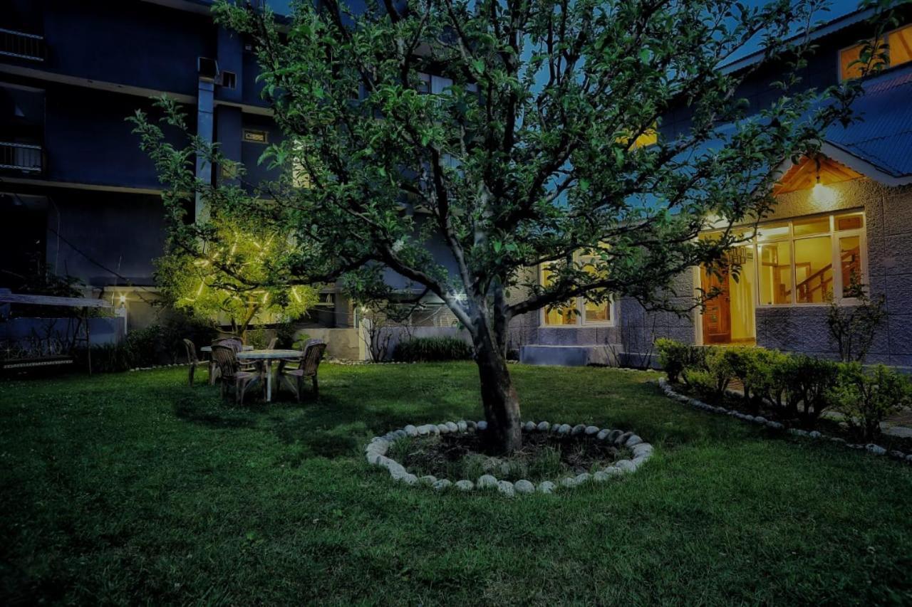 Grey Moustache 4Bhk Villa Manali  Bagian luar foto